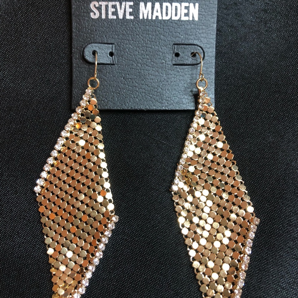 Steve Madden fancy gold and clear stones earrings